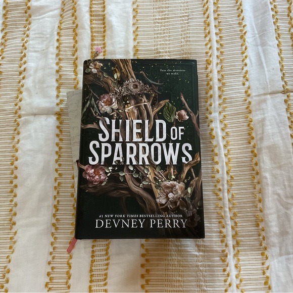 Other - Shield of sparrows (Hardcover)